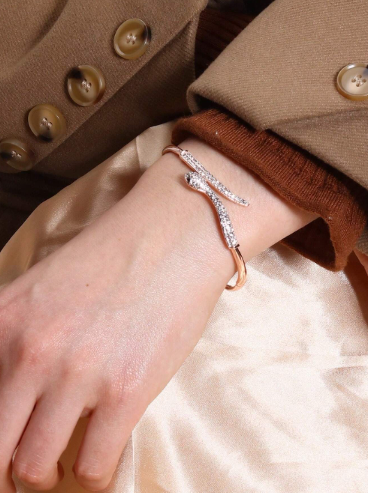 Schlangenförmiger Kristall Armreif