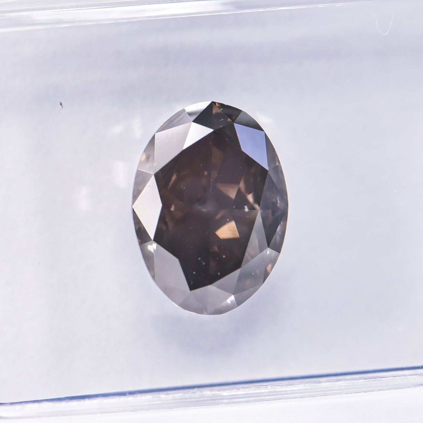 1 Stück Diamant (Natürlich farbig) - 2.08 ct - Oval - Fancy dark Grau Braun - SI2 - International Gemological Institute (IGI)