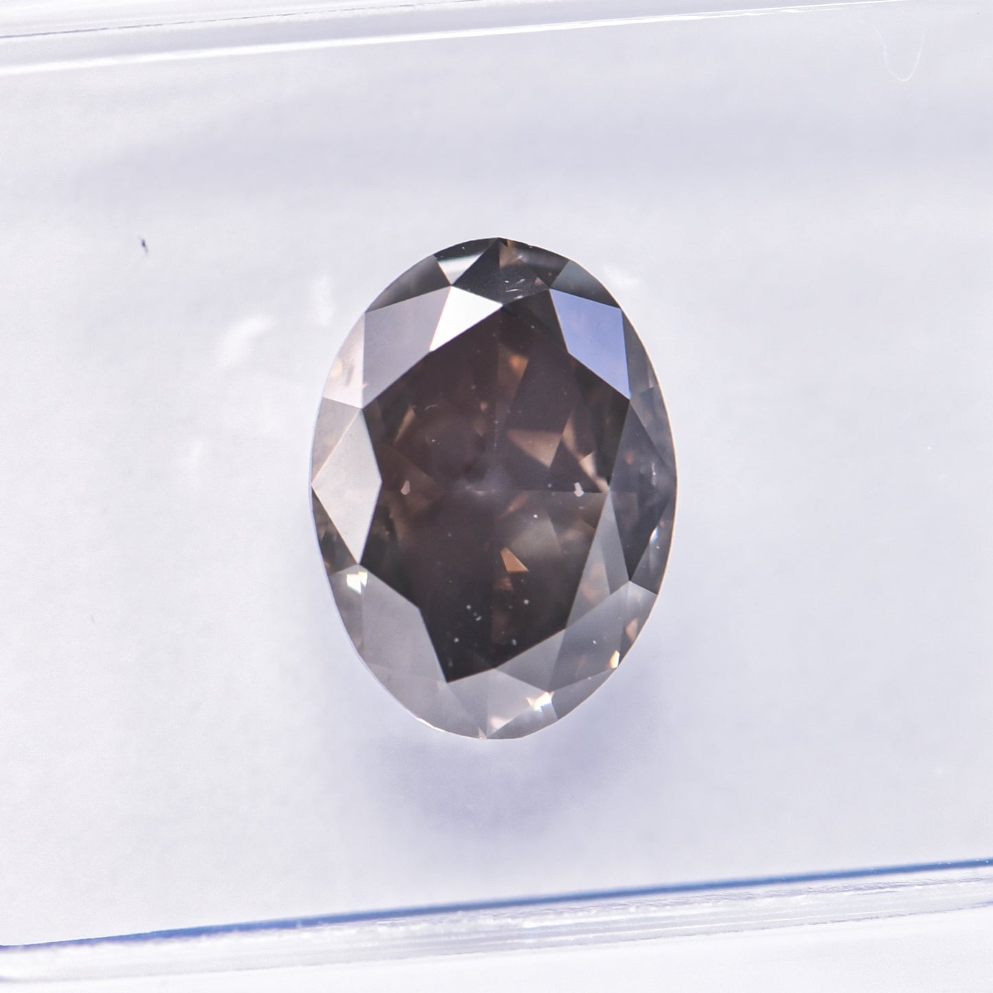 1 Stück Diamant (Natürlich farbig) - 2.08 ct - Oval - Fancy dark Grau Braun - SI2 - International Gemological Institute (IGI)