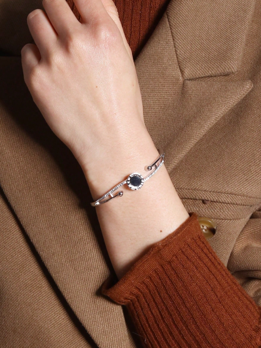 Armband mit römischen Ziffern