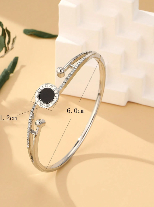 Armband mit römischen Ziffern