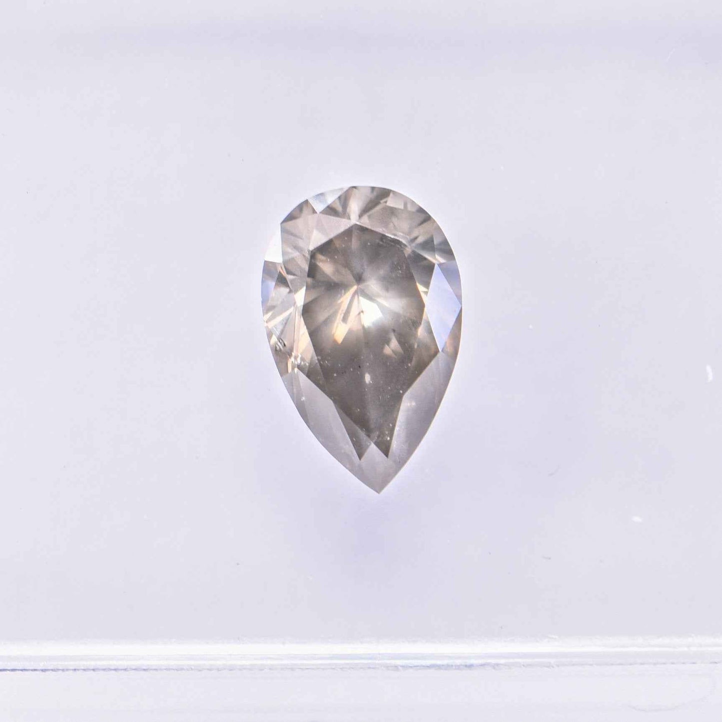 1 Stück Diamant (Natürlich farbig) - 0.53 ct - Birne - Fancy Bräunlich Grau - I1 - Mix und Mehr Shop