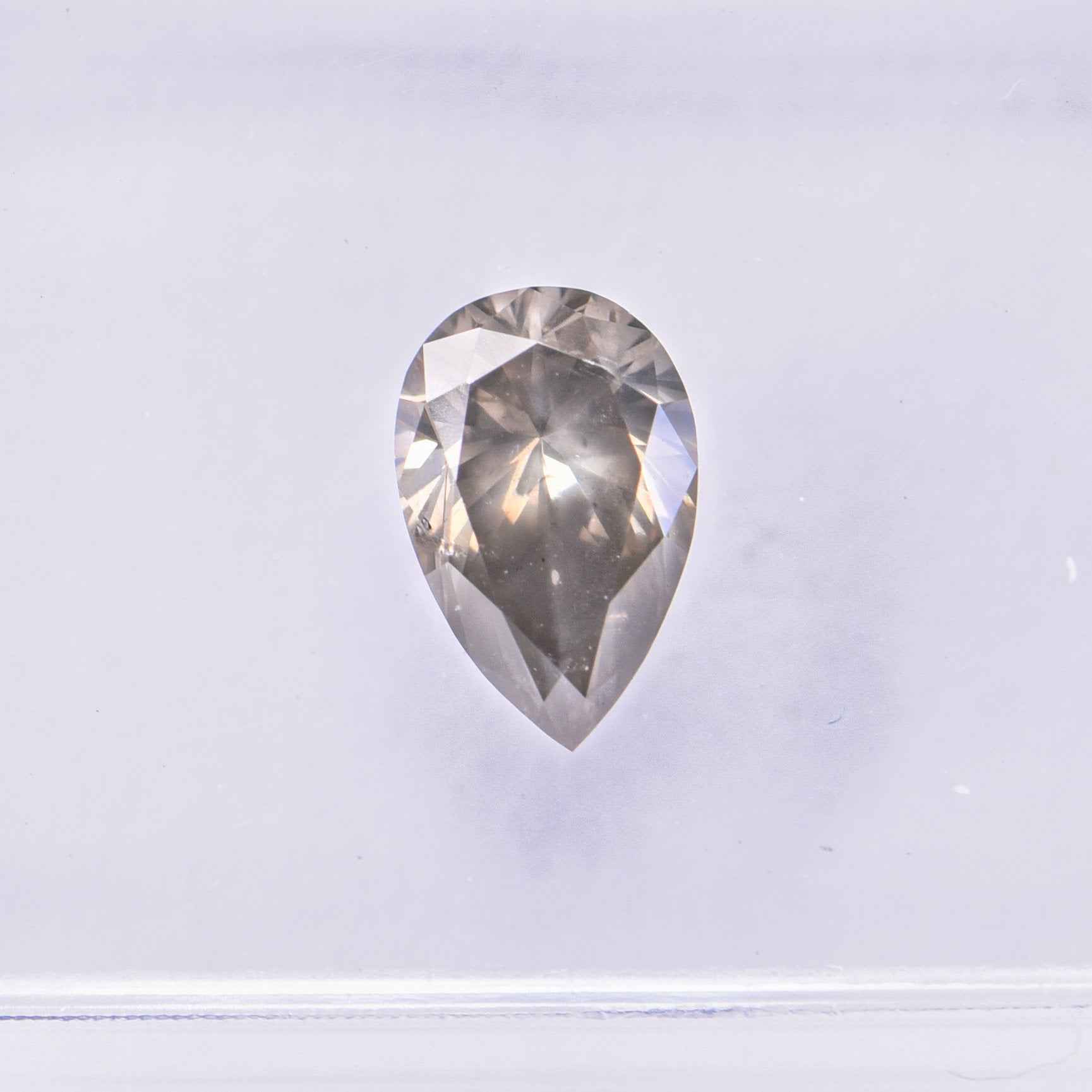1 Stück Diamant (Natürlich farbig) - 0.53 ct - Birne - Fancy Bräunlich Grau - I1 - Mix und Mehr Shop