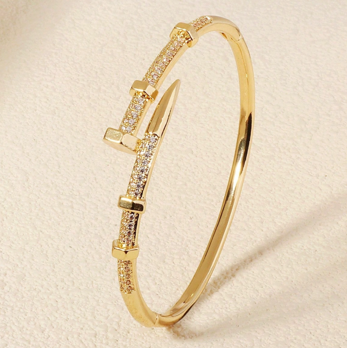 1 Stück einzigartiges Design Armband im Knopfstil