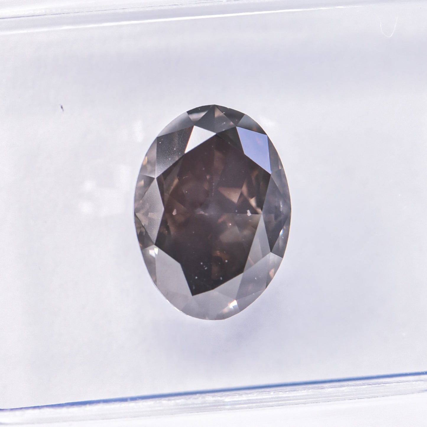 1 Stück Diamant (Natürlich farbig) - 2.08 ct - Oval - Fancy dark Grau Braun - SI2 - International Gemological Institute (IGI)