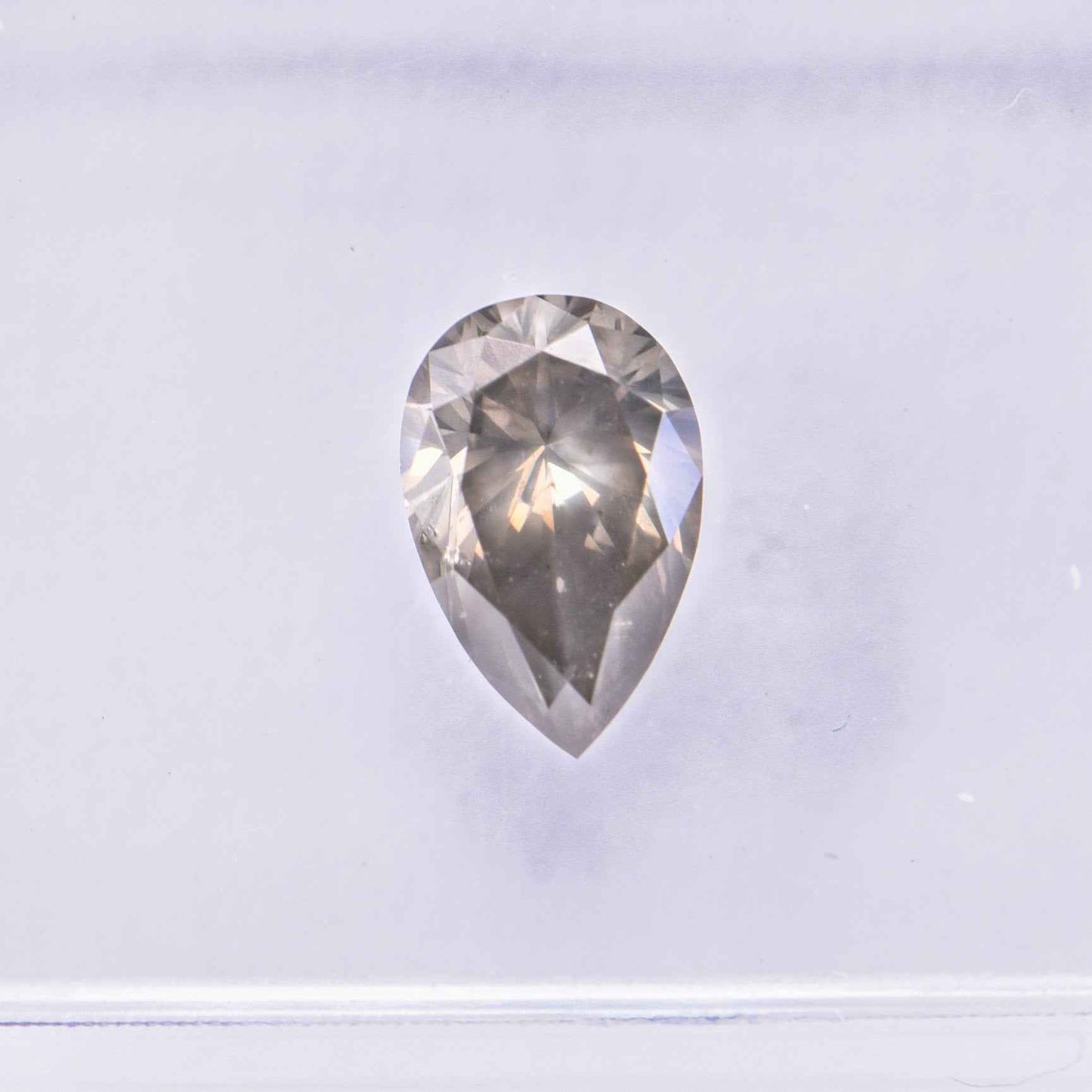 1 Stück Diamant (Natürlich farbig) - 0.53 ct - Birne - Fancy Bräunlich Grau - I1 - Mix und Mehr Shop